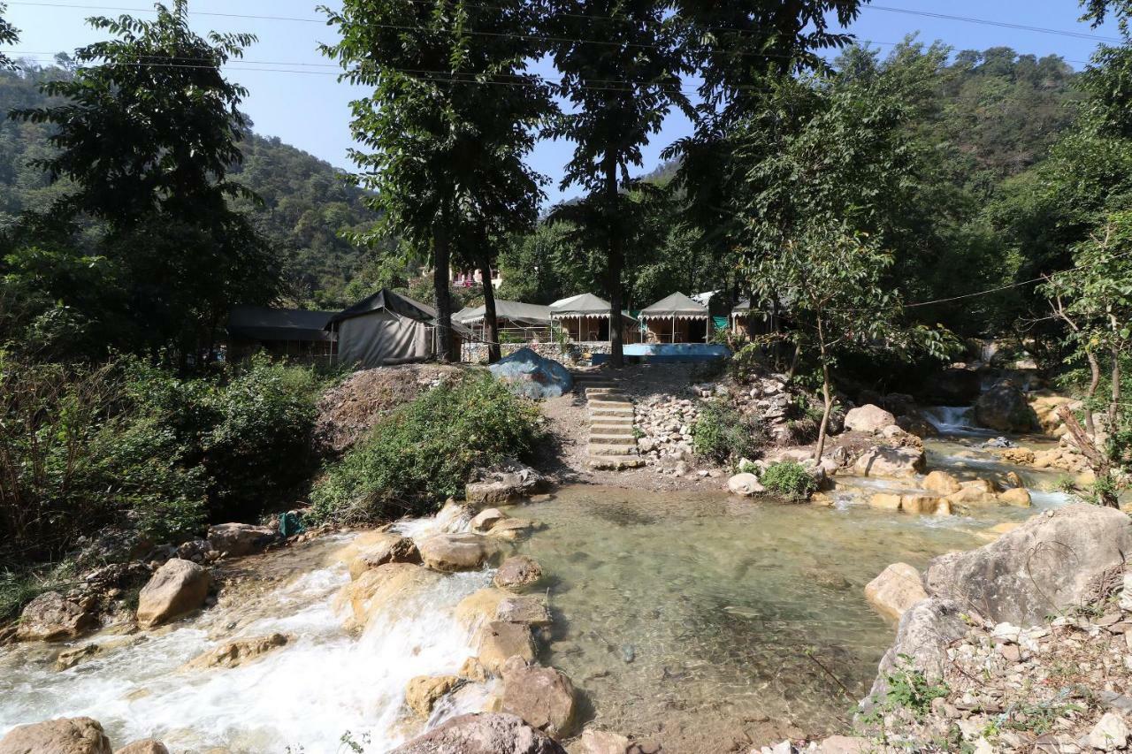 Oyo 23439 Tapovan Heights Camp & Resort Narendra Nagar Екстер'єр фото